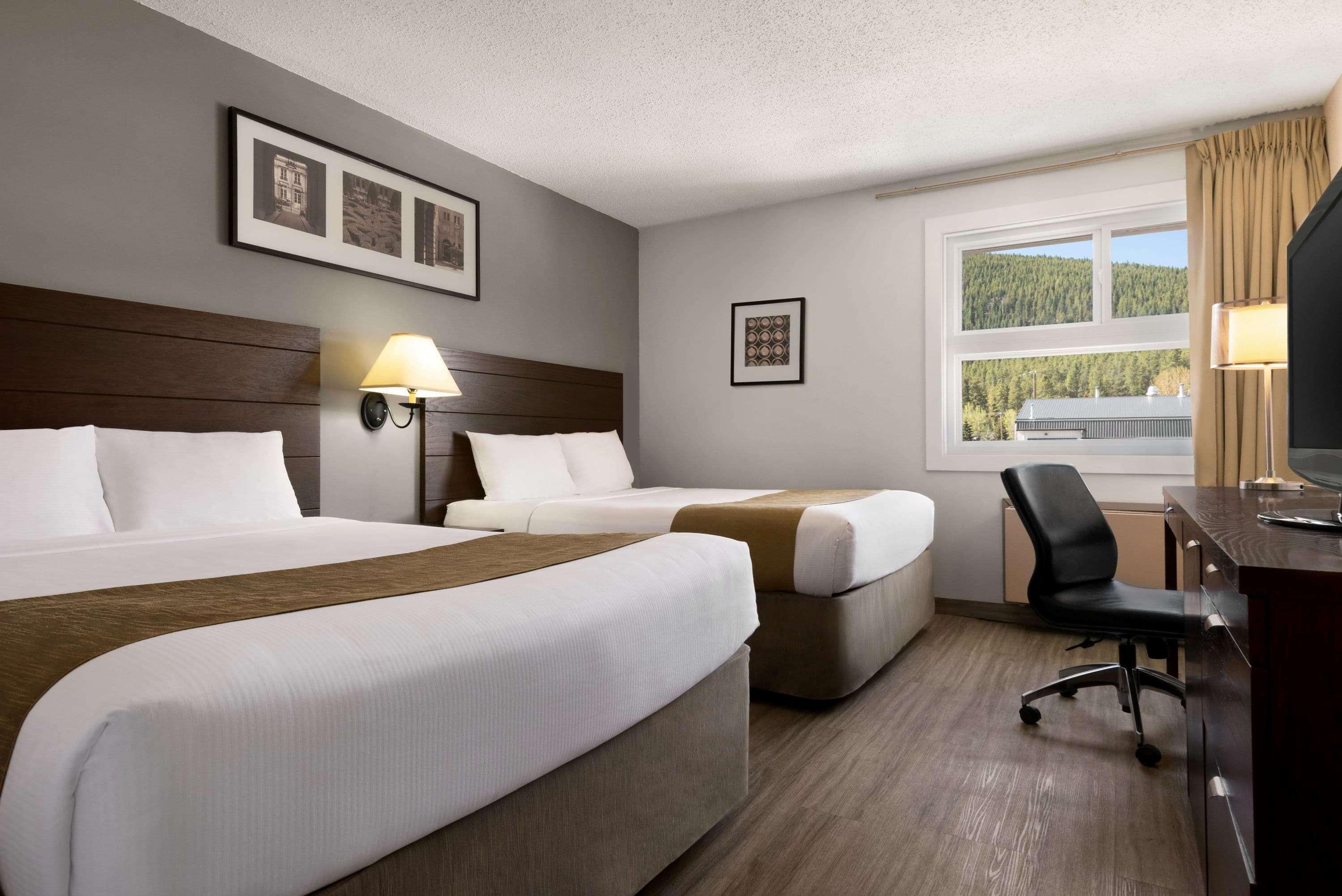 Travelodge By Wyndham Blairmore Exterior photo
